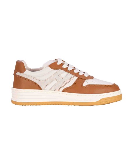 Shop HOGAN  Sneakers: Hogan sneakers H630.
Tomaia in pelle liscia.
Inserti in pelle.
H laterale in pelle liscia.
Fussbett in memory foam.
Suola in gomma.
Indicazioni di cura e mantenimento incluse.
Custodia in tessuto inclusa.
Composizione: 100% Pelle.
Made in Italy.. HXW6300EU50OIS-641J