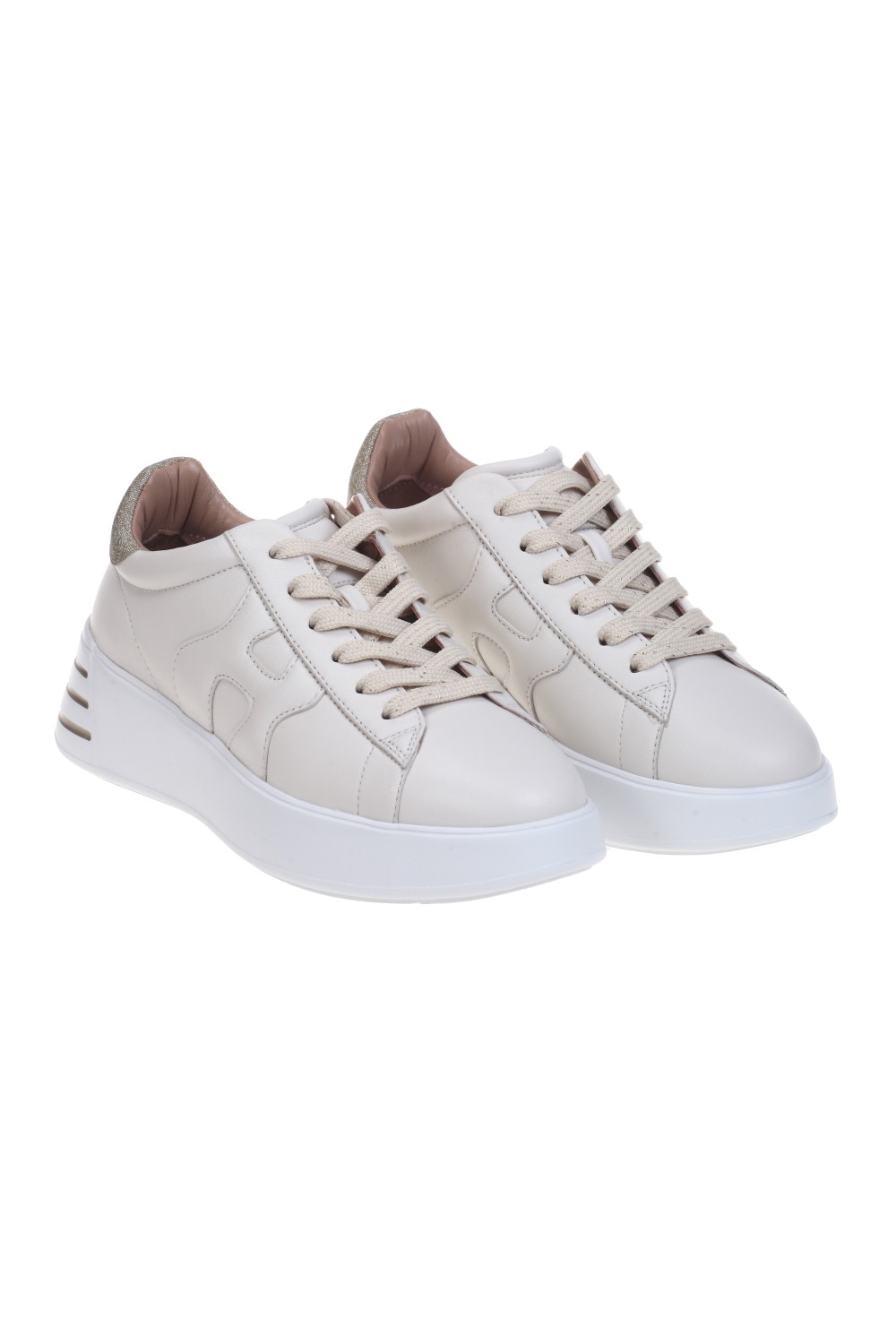 shop HOGAN  Scarpe: Hogan Rebel sneakers avorio.
Tomaia in nappa.
Dettagli in tessuto glitterato.
H laterale ondulata.
Fussbett in memory foam 5 mm.
Suola in gomma.
Altezza totale 5 cm.
Indicazioni di cura e mantenimento incluse.
Custodia in tessuto inclusa.
Fabbricato in Italia.. HXW5640DN61RCB-367T number 8089687