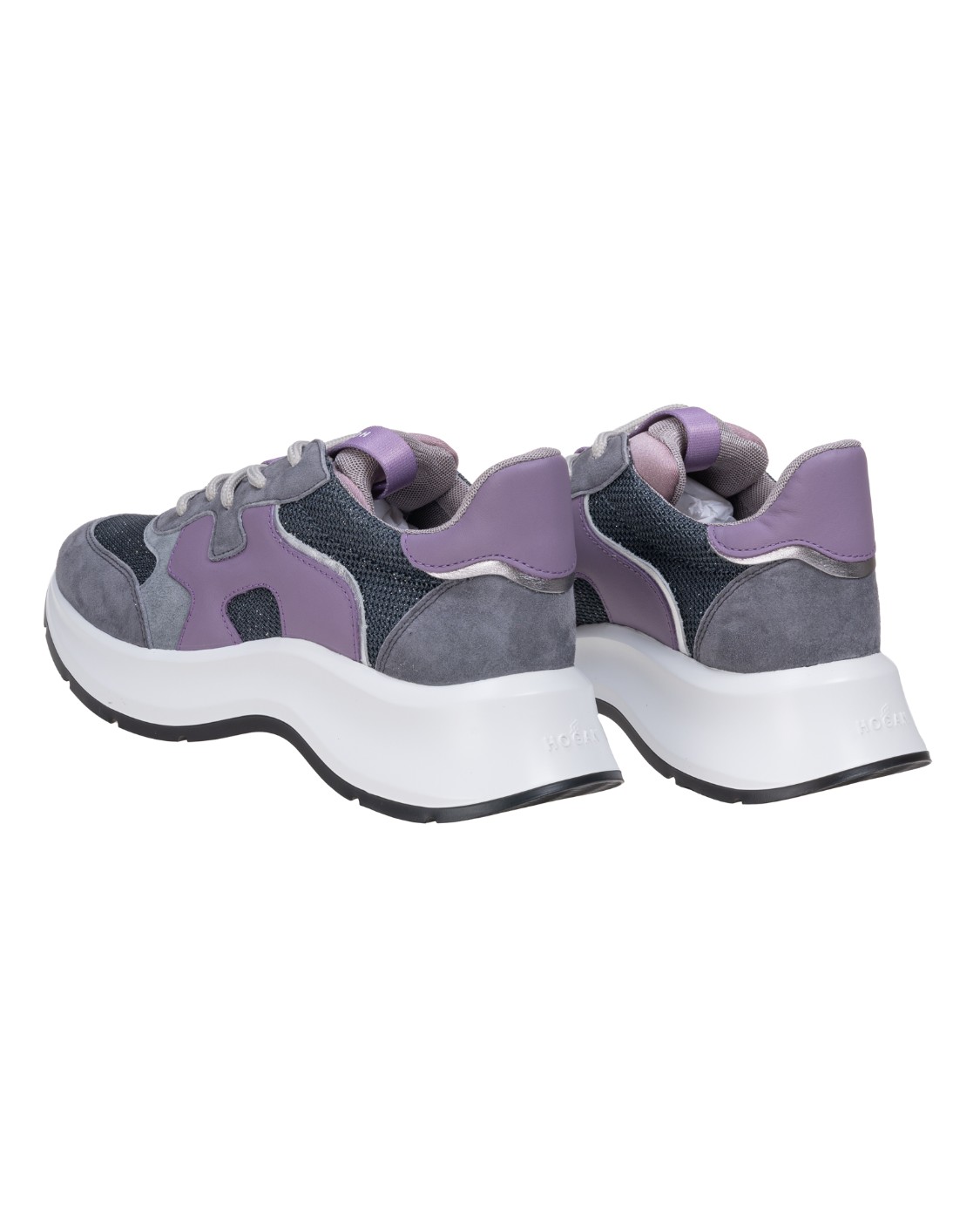 shop HOGAN Saldi Scarpe: Hogan sneakers H585 grigia e viola.
Tomaia in pelle scamosciata.
Inserti in tessuto tecnico shiny.
Dettagli in pelle liscia e metallizzata.
H laterale ondulata in pelle liscia.
Fussbett in memory foam 5 mm.
Suola in gomma extralight.
Altezza totale 5,5 cm.
Custodia in tessuto inclusa.
Made in Italy.. HXW5850EK803HX-0YAZ number 5796009