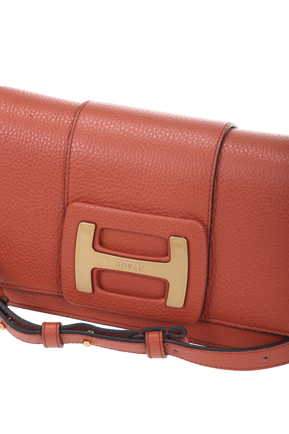 shop HOGAN  Borsa: Hogan Crossbody H-Bag.
Articolo realizzato in pelle martellata.
Fibbia monogramma H con logo Hogan.
Chiusura con patta e bottone magnetico.
Interno a soffietto con 2 scomparti.
Tasca interna.
Dimensioni: 23,5 x 15 x 10,5 cm, manico removibile.
Tracolla regolabile e removibile.
Indicazioni di cura e mantenimento incluse.
Custodia in tessuto inclusa.
Fabbricato in Italia.. KBW01MN0101RWH-G809 number 6209655