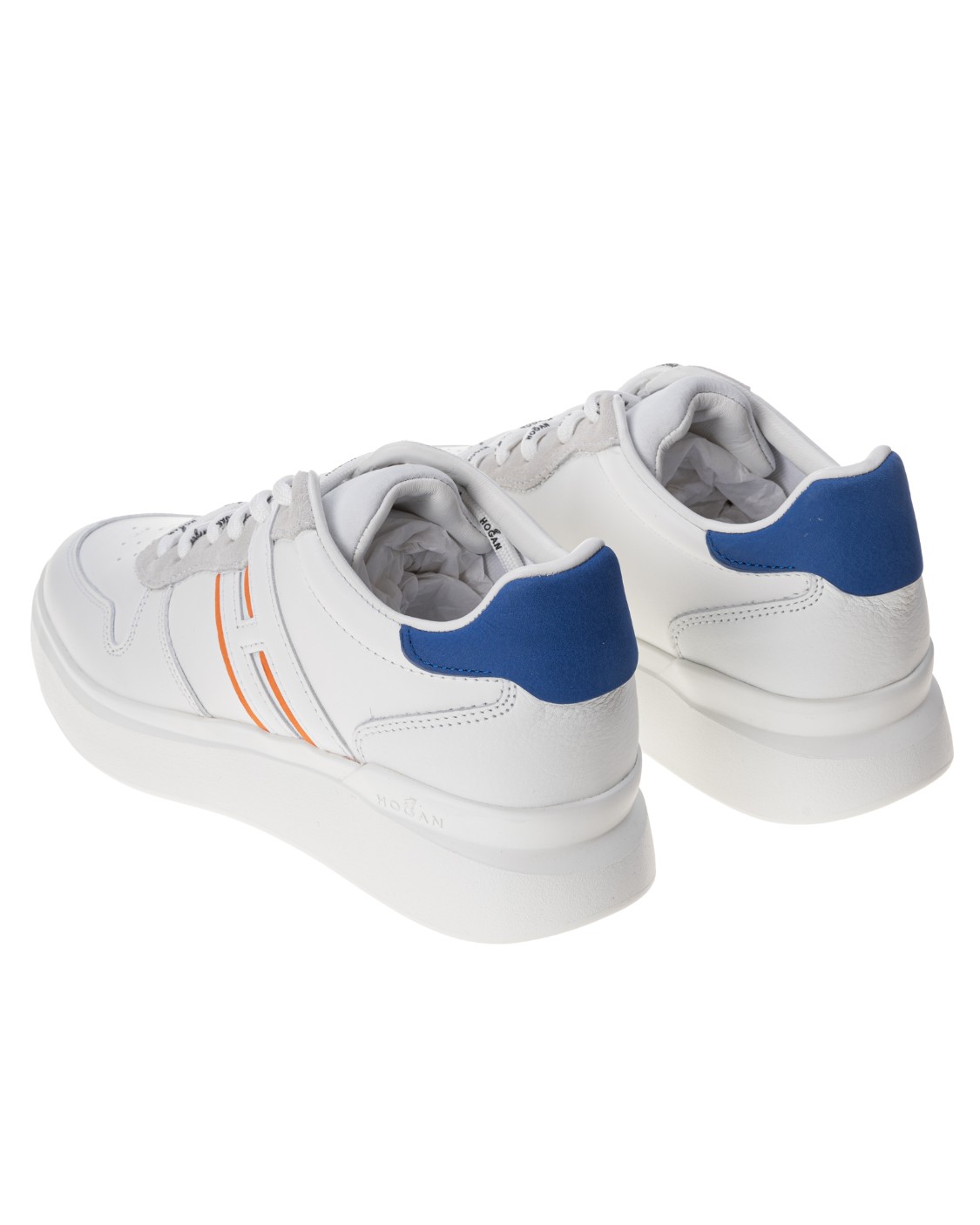 shop HOGAN Saldi Sneakers: Hogan sneakers basket low top H580 in pelle bianca.
Tomaia in pelle.
H laterale.
Dettagli in suede e nabuk.
Fussbett in memory foam.
Suola in gomma.
Custodia in tessuto inclusa.
Composizione: 100% pelle.
Made in Italy.. HXM5800EF20R9R-847W number 6110463