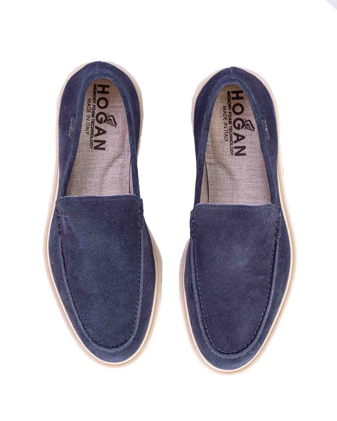 shop HOGAN Saldi Sneakers: Hogan mocassino H616.
Tomaia in pelle scamosciata.
Monogramma Hogan impresso.
Impunture realizzate a mano.
Fodera in lino.
Fussbett in memory foam rivestito in lino.
Suola in EVA.
Indicazioni di cura e mantenimento incluse.
Custodia in tessuto inclusa.
Composizione: 100% Pelle.
Made in Italy.. HXM6330EJ40HG0-U828 number 8443355